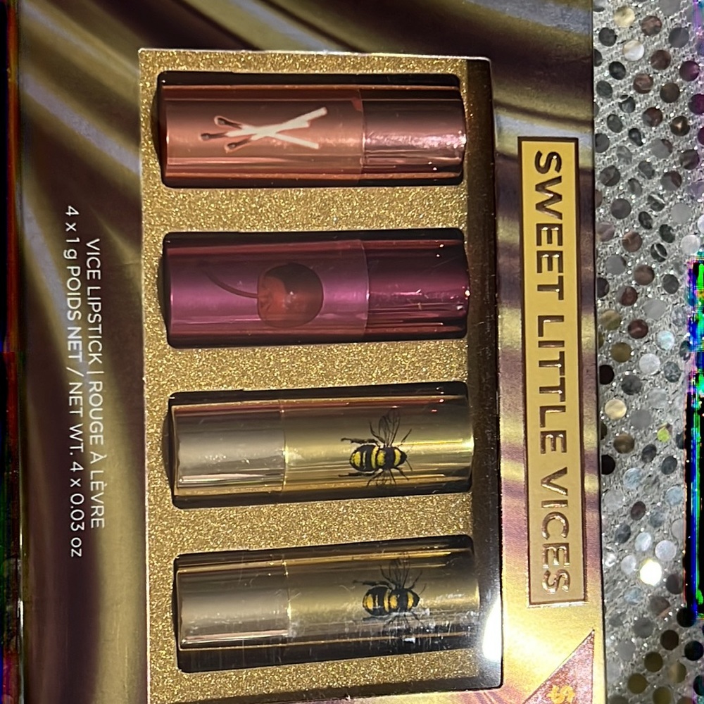 Urban decay lipstick set